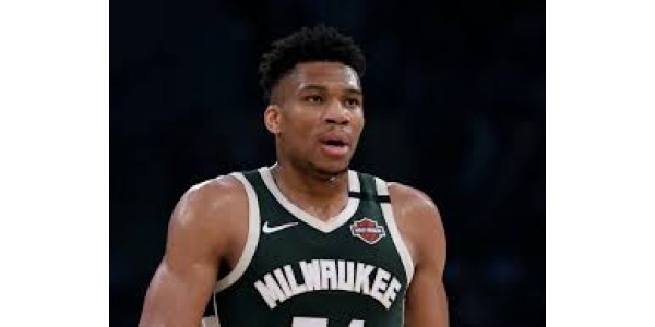 La tappa successiva di Antetokounmpo è Golden State Warriors
